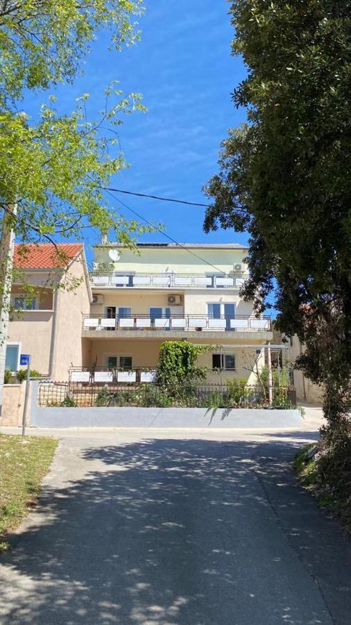 Lukenda Rooms Pakoštane Buitenkant foto