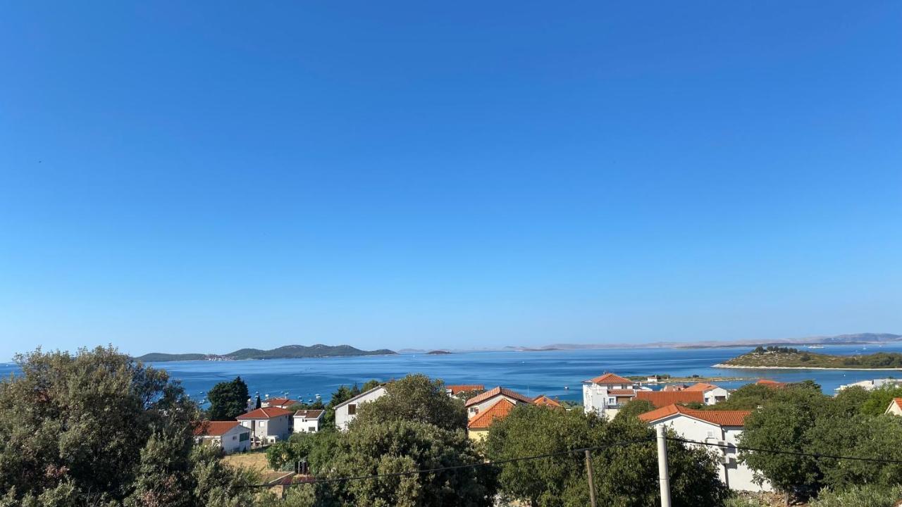 Lukenda Rooms Pakoštane Buitenkant foto